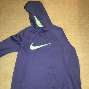 Woman’s size medium Nike dry-fit hoodie.